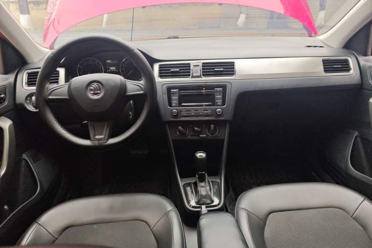 Used Skoda Rapid Spaceback 2014 1.6L Automatic Enjoyment Edition
