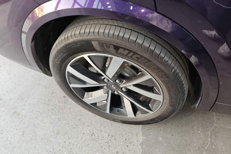 Used Li Auto L8 2023 Pro Model