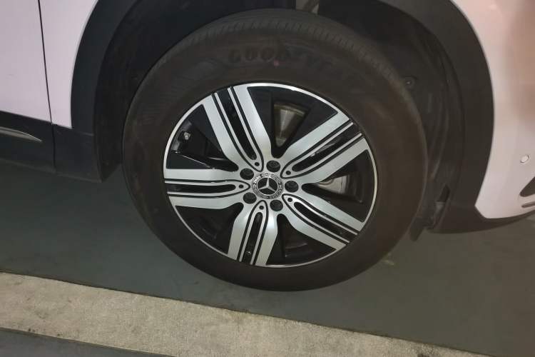 Used Mercedes-Benz EQA 2023-Year Restyled EQA 260 Right Front Wheel Hub