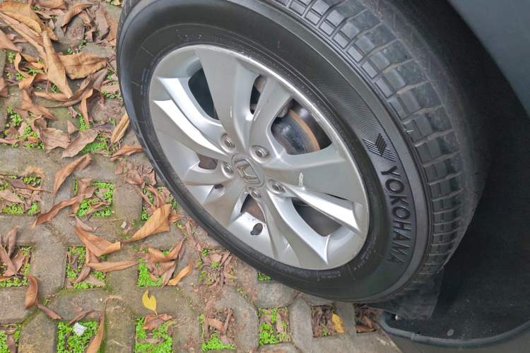 Used Honda Vezel 2015 1.5L CVT two-wheel drive Comfort trim Right Front Wheel Hub