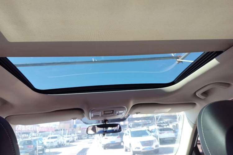 Used Geely Auto Emgrand X7 Sport 2018 1.8TD Automatic Two-Wheel Drive Smart Connect 4G Internet Edition