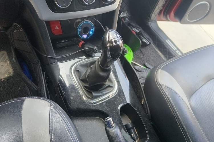 Used HYOSOW H3 2015 1.5L manual luxury version