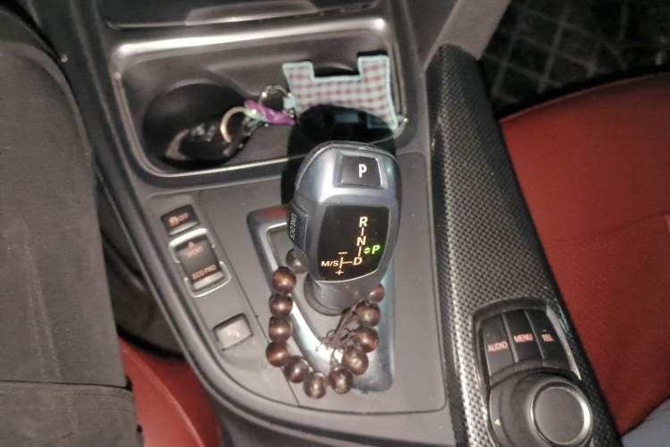 Used BMW 3 Series 2015 320Li Luxury Edition Fashion Model
