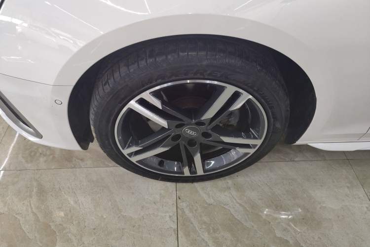 Used Audi A4L 2020 40 TFSI Luxury Dynamic Model