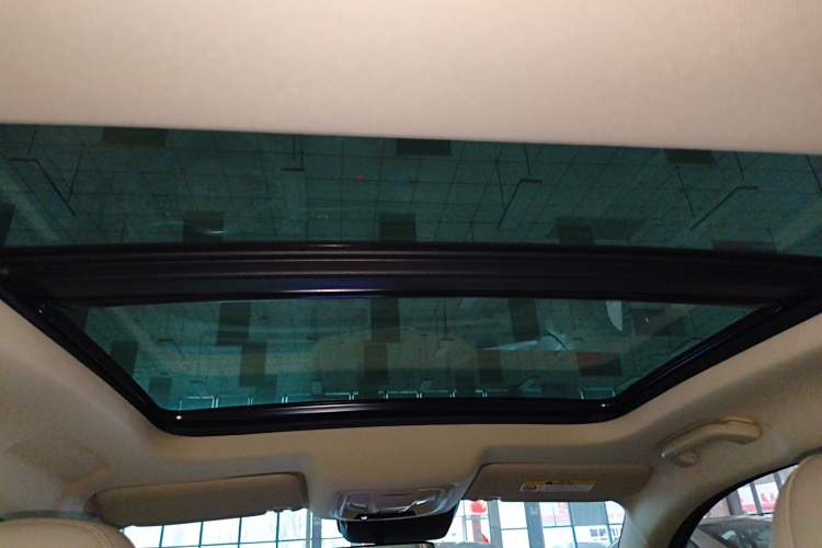 Used ORA Good Cat 2023 401 km Standard Range Premium Version Lithium Iron Phosphate