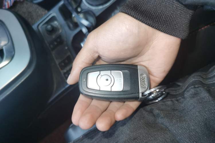 Used Haval H6 2015 Sport Edition 1.5T Automatic Two-Wheel Drive Luxury Model Vehicle Key