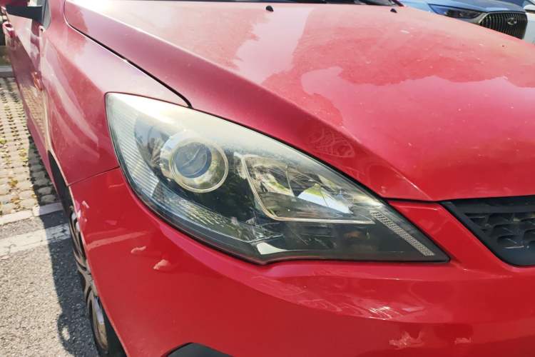 Used Chery Fengyun 2 2013 Hatchback 1.5L Manual Ruiyi Edition