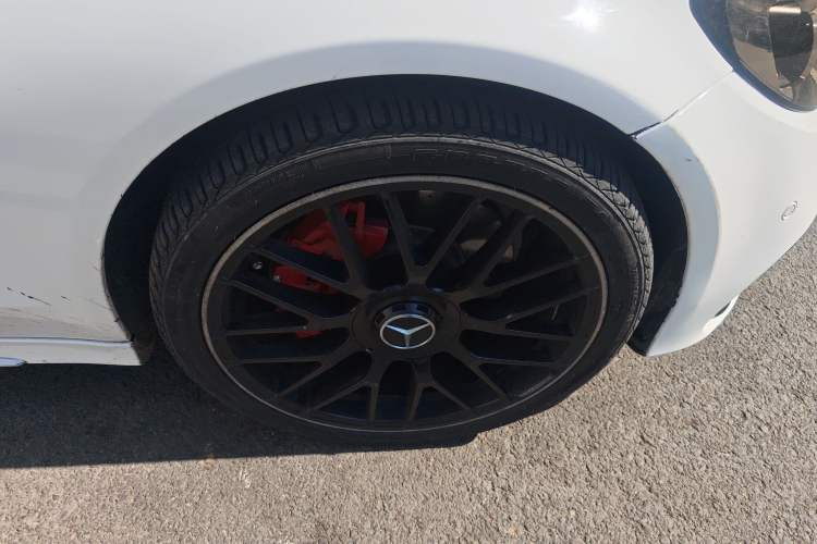 Used Mercedes-Benz C-Class 2018 C 200 L Sport Edition Right Front Wheel Hub