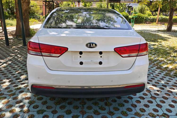 Used Kia K4 2014 1.8L Automatic GLS
