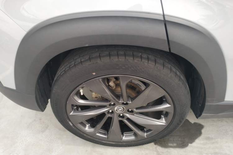 Used CHANGAN UNI-T 2020 1.5T Prestige Version Exterior 5