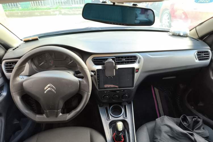 Used Citroen Elysee 2016 1.6L Manual Fashion Edition Center Console