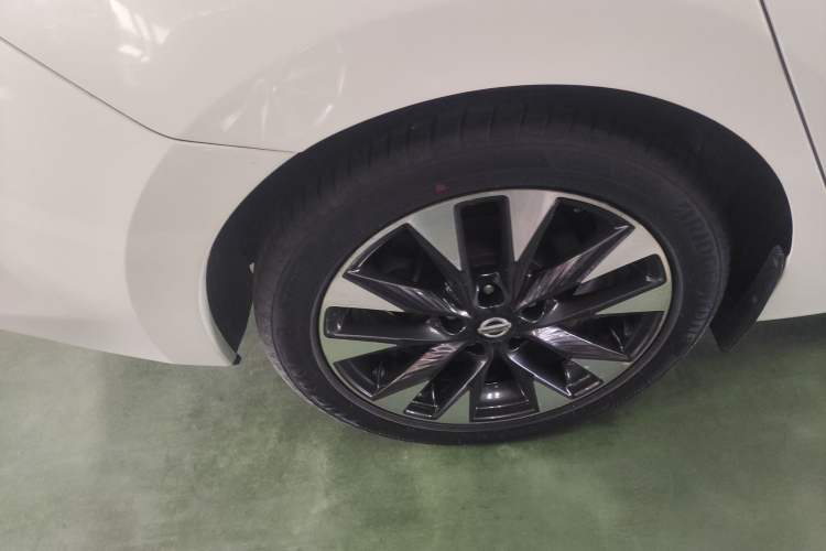 Used Nissan Lannia 2019 1.6L CVT Smart Connect Smart Cool Version China VI Standard Right Rear Wheel Hub