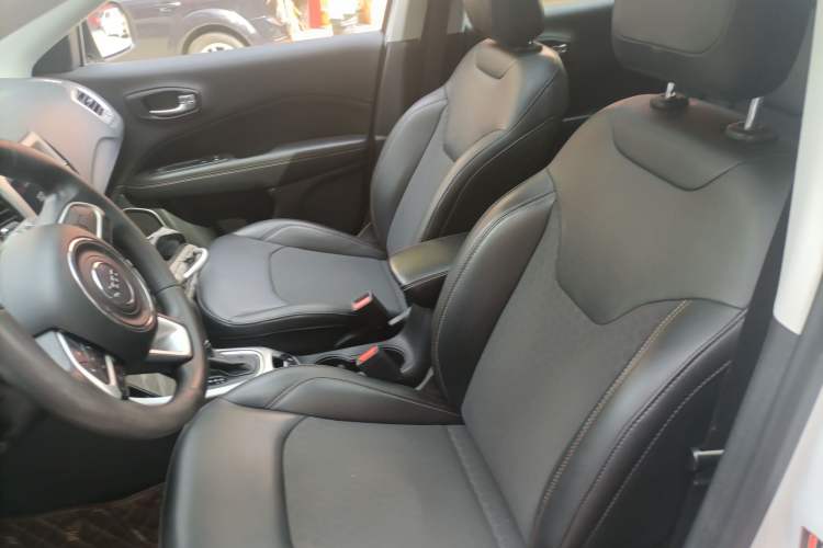 Used Jeep Compass 2020 220T Automatic Leading Edition