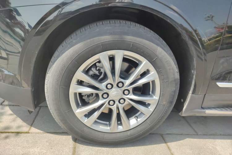 Used Cadillac XT5 2022 2.0T Two-Wheel Drive Luxury Version
