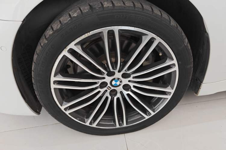 Used BMW 5 Series 2019 530Li Leading Model M Sport Package
