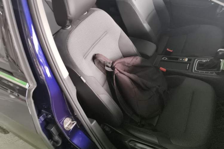 Used Volkswagen Golf 2019 1.6L Automatic Comfort Model China V Standard Right Front Seat