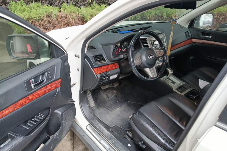 Used Subaru Outback 2011 2.5i Luxury Edition