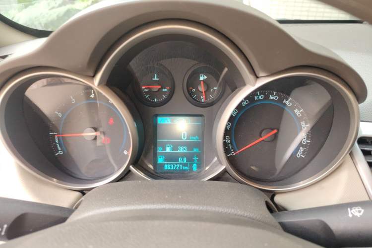 Used Chevrolet Cruze 2015 1.5L Classic SE MT
