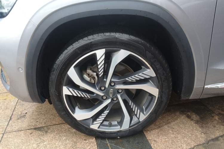Used Geely Auto Monjaro L 2021 2.0TD DCT EVO Two-Wheel Drive Smart Luxury Version Left Front Wheel Hub