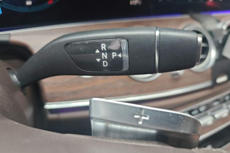 Used Mercedes-Benz E-Class 2022 E 260 L