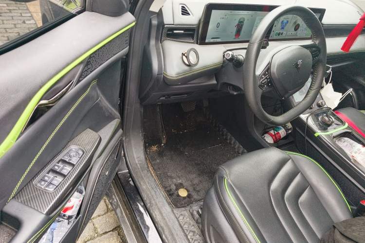 Used NETA U 2022 Zhi610 Pro Ternary Lithium Steering Wheel