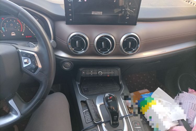 Used Wey VV6 2021 2.0T Two-Wheel Drive Smart Plus
