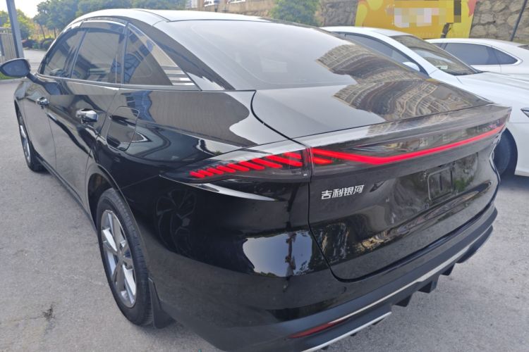 Used Geely Galaxy L6 2025 EM-i 140km Long-Range Version