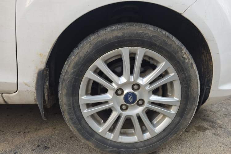 Used Ford Fiesta 2013 Hatchback 1.5L Automatic Fashion Edition
