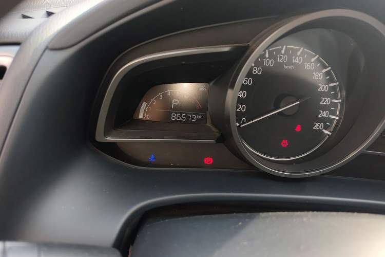 Used Mazda CX-4 2018 2.0L Automatic Two-Wheel Drive Blue Sky Dynamic Version China V Standard
