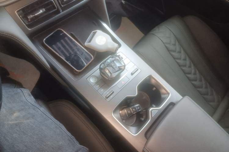 Used BYD Song L DM-i 2025 Intelligent Driving Version 112 km Beyond-Range Type
