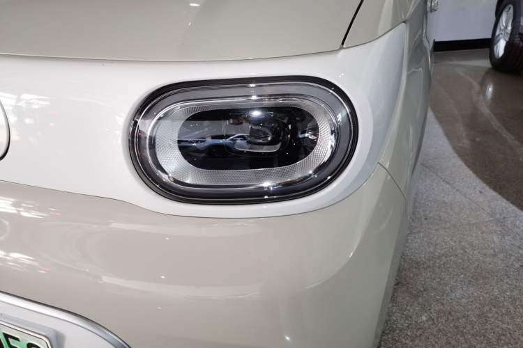 Used Wuling Hongguang MINIEV 2024 3rd Generation 215km Youth Edition Left Front Headlight