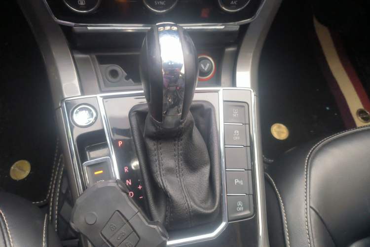 Used Volkswagen Passat 2017 330TSI DSG Luxury Edition
