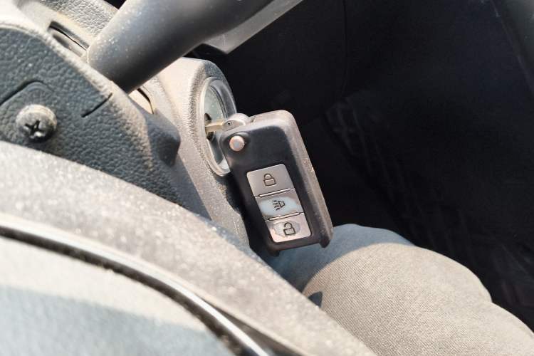 Used Huanghai N3 2017 2.4T Automatic Two-Wheel Drive Sport Edition 4K22D4T