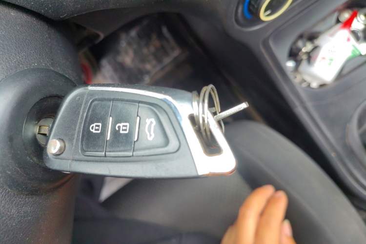 Used MG 3 2013 1.5L Manual Value Edition Vehicle Key