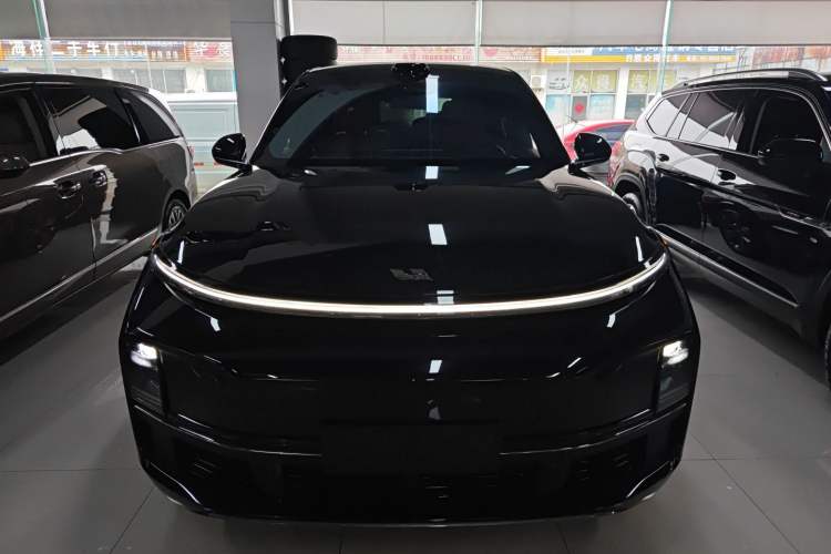Used Li Auto L8 2024 Ultra Model Front