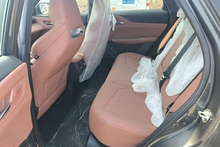 Used CHANGAN UNI-Z New Energy 2024 Blue Whale Smart Electric iDD 125km Excellence Model Left Rear Seat