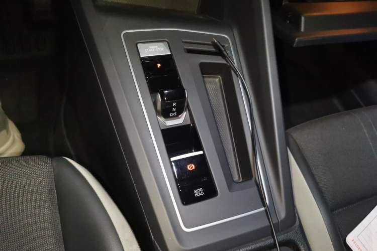 Used Volkswagen Golf 2021 280TSI DSG Pro Gear Lever