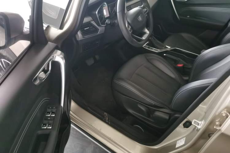 Used Geely Auto Vision X3 2019 Upgraded Model 1.5L CVT Prestige Version Driver Seat