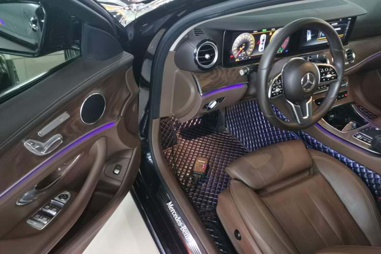 Used Mercedes-Benz E-Class 2019 E 260 L
