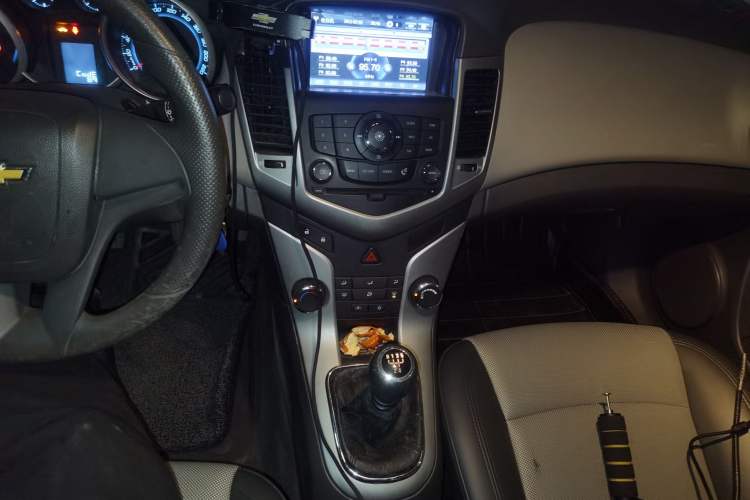 Used Chevrolet Cruze 2013 1.6L SL Sunroof Edition MT
