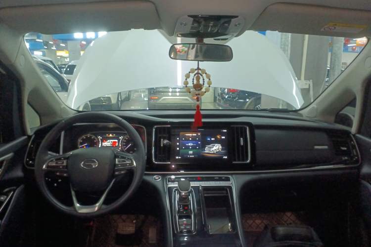 Used GAC Trumpchi M8 2023 Lingxiu Series 390T Luxury Edition Center Console