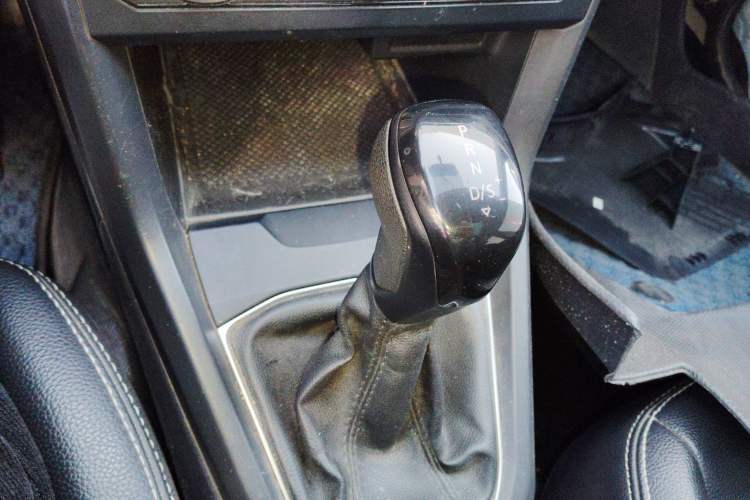 Used Volkswagen Tacqua 2021 1.5L Automatic Shangzhilian Edition Gear Lever