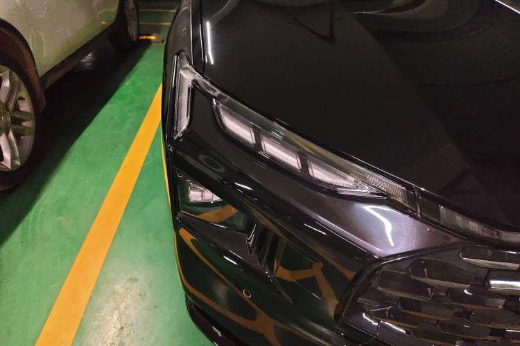 Used Ford Mondeo 2022 EcoBoost 245 Ultimate Model Right Front Headlight