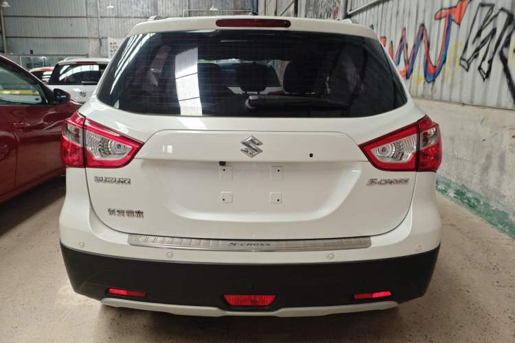 Used Suzuki S-Cross 2014 1.6L CVT Two-Wheel Drive Elite Version
