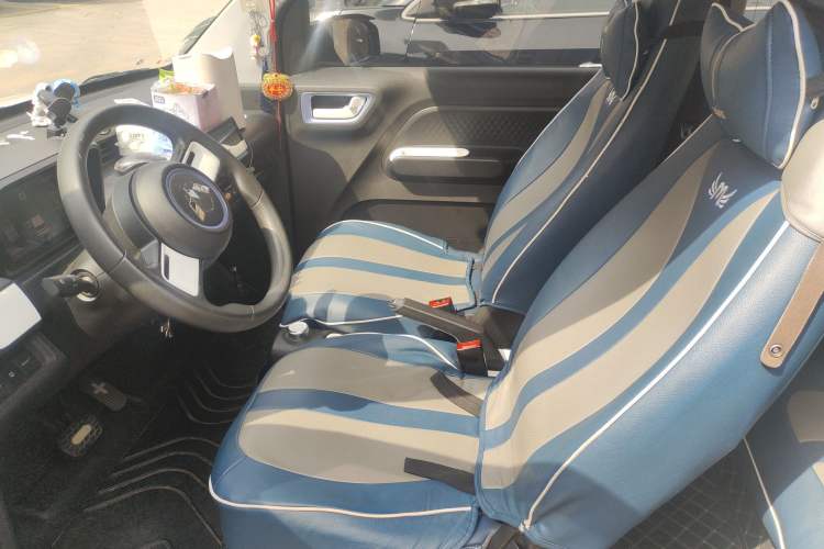 Used Wuling Hongguang MINIEV 2022 GAMEBOY 200km Gaming Edition with Lithium Iron Phosphate Left Front Seat