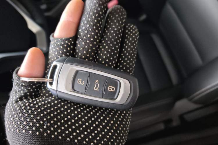 Used Geely Auto Emgrand GS 2016 Elegant Edition 1.3T Manual LingShang Model Interior 1