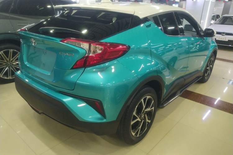 Used Toyota C-HR 2018 2.0L Leading Edition China VI

