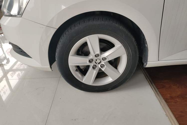 Used Skoda Fabia 2016 1.4L Automatic Car Enjoy Edition