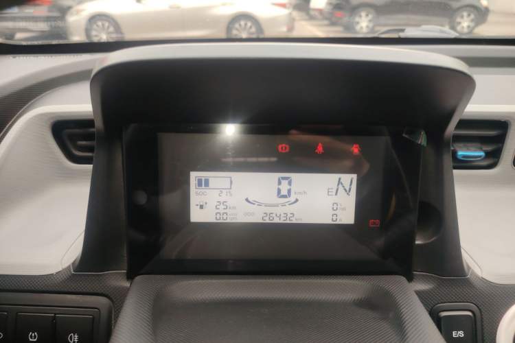 Used Wuling Hongguang MINIEV 2022 Macaron Fashion Model Lithium Iron Phosphate Instrument Cluster