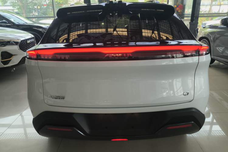 Used Dongfeng Aeolus L7 New Energy 2025 205 Ultra-Long Range Deluxe Edition
